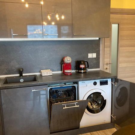 Victor'S Suite , With Private Parking Варна Екстериор снимка