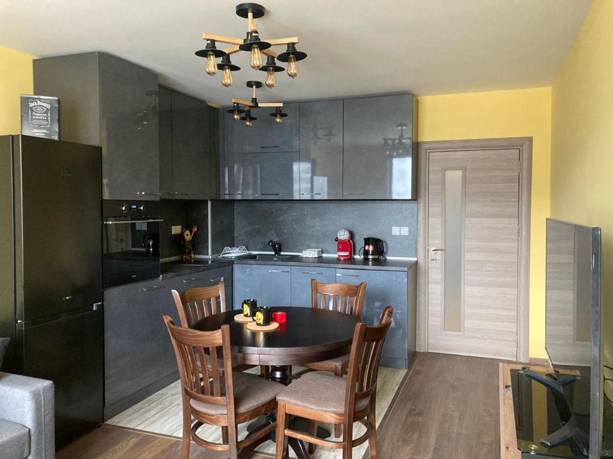 Victor'S Suite , With Private Parking Варна Екстериор снимка