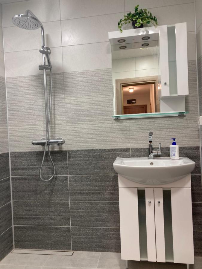 Victor'S Suite , With Private Parking Варна Екстериор снимка